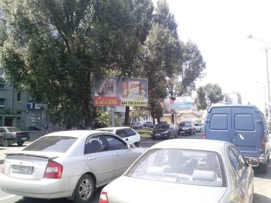 Фото рекламної площини за адресою вул.Калинова, 1/ул.Калиновая, 1, торговый центр, магазины, поток от ул.Коссиора к пр.Слобожанскому