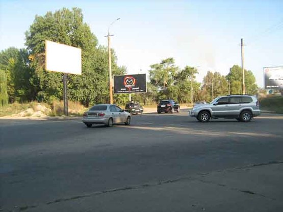 Фото рекламної площини за адресою вул.Наб.Перемоги, 134/ул.Наб.Победы, 134 перекресток с пер.Добровольцев