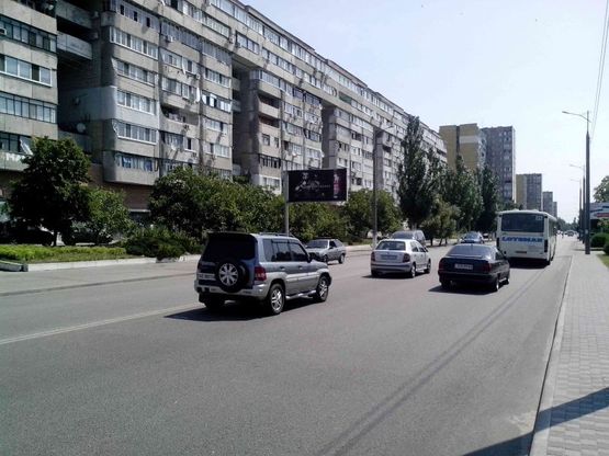 Фото рекламної площини за адресою вул.Малиновського, 6/ул.Малиновского, 6 ТЦ Вавилон, супермаркет Фоззи, Центральный мост