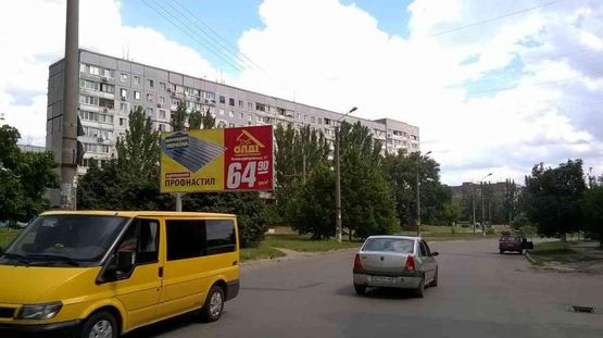 Фото рекламної площини за адресою пр.Миру, 119/пр.Мира, 119, рядом ТЦ Караван