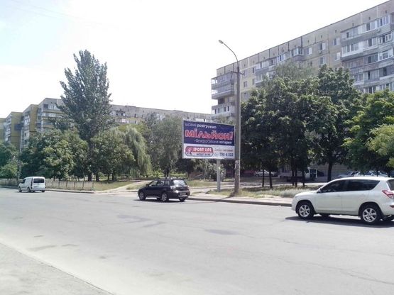 Фото рекламної площини за адресою пр.Героїв, 32/пр.Героев, 32 жм Победа6, магазины, кафе