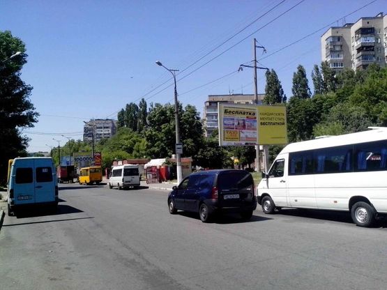Фото рекламної площини за адресою ул.Панікахи, 119 тупик троллейбусів/ул.Паникахи, 119 тупик троллейбусов, АЗС Вог