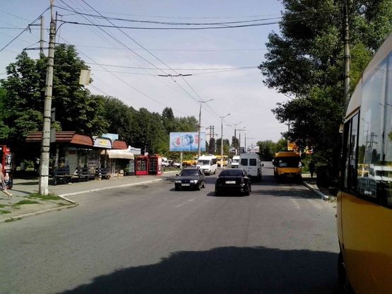 Фото рекламной плоскости по адресу ул.Панікахи, 119 тупик троллейбусів/ул.Паникахи, 119 тупик троллейбусов, АЗС Вог