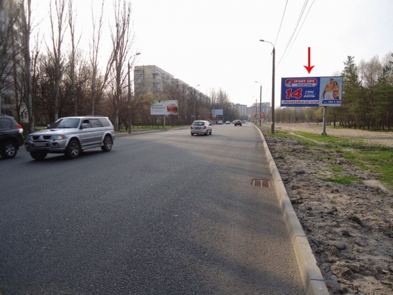 Фото рекламной плоскости по адресу вул. Набережна Перемоги, 134, до центру/ул. Набережная Победы, 134, в центр