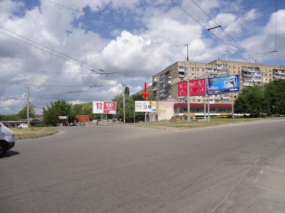 Фото рекламной плоскости по адресу вул.Панікахи, 18, на розвилці, Тополь-1, до центру/ул.Паникахи, 18, на развилке, Тополь-1, в центр