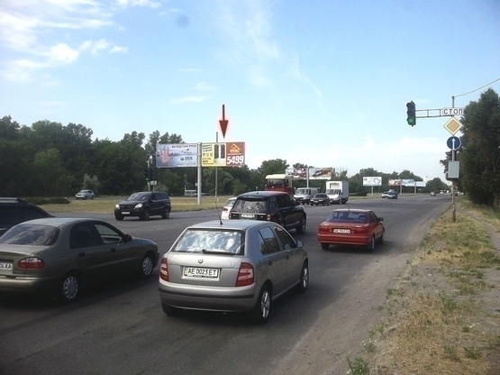 Фото рекламной плоскости по адресу вул. Маршала Малиновського 108, світлофор (розділювач в районі повороту на Рибальське)/ул. Маршала Малиновского, 108, светофор (разделитель в районе поворота на Рыбальское)