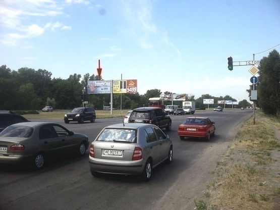 Фото рекламной плоскости по адресу вул. Маршала Малиновського 108, світлофор (розділювач в районі повороту на Рибальське)/ул. Маршала Малиновского, 108, светофор (разделитель в районе поворота на Рыбальское)