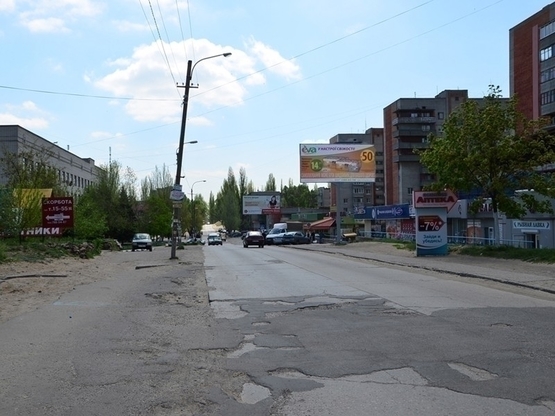 Фото рекламной плоскости по адресу вул. 20-річчя Перемоги, 43 (ж-м Приднепровськ), біля АТБ, з центру/ул. 20-летия Победы, 43 (ж-м Приднепровск), возле АТБ, из центра