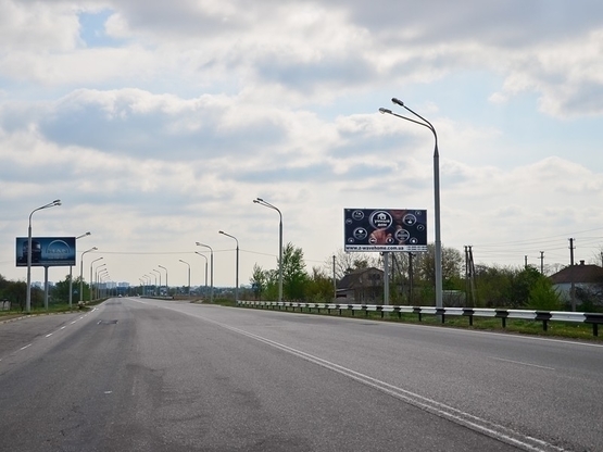 Фото рекламної площини за адресою Автодорога до міста Київ (МО-04) за перехрестям з вул. Межовій, в місто/Автодорога к городу Киев (МО-04) Донецкое шоссе,  за перекрёстком с ул. Межевой, в город
