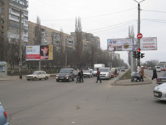 Фото рекламної площини за адресою Днепропетровская дорога, 120 - ул. Генерала Бочарова
