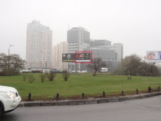 Фото рекламної площини за адресою Броварской проспект (разд. клумба)(М)"Левобер.