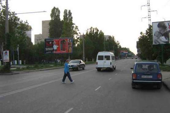Фото рекламної площини за адресою ул. Малиновского (Рорус)