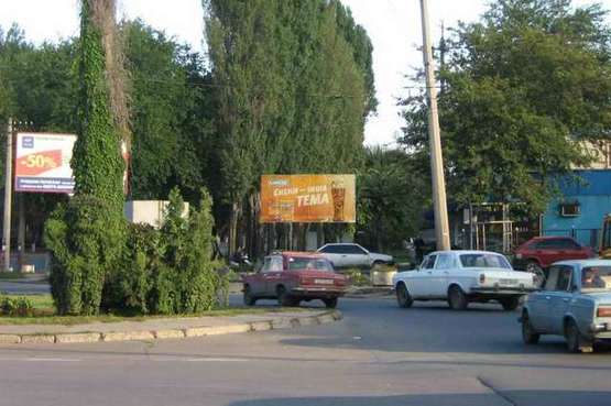 Фото рекламної площини за адресою ул.Космонавтов - ул. 25-й Чапаевской дивизии ("Люксор")