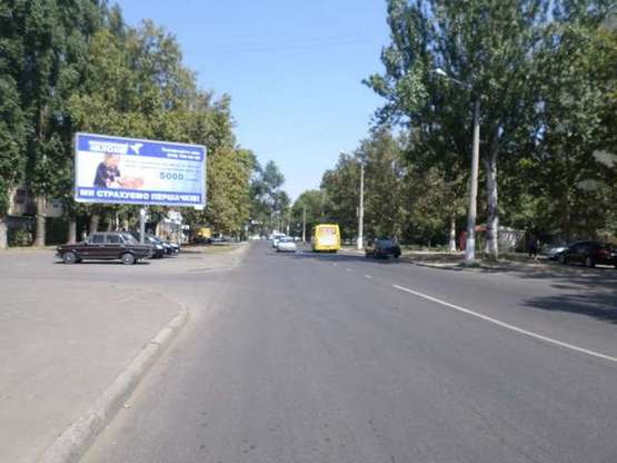 Фото рекламної площини за адресою ул. Варненская, 18