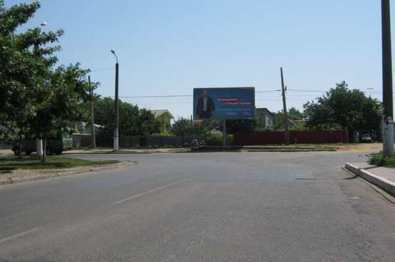 Фото рекламної площини за адресою ул. Ильфа и Петрова / ул. Архитекторская