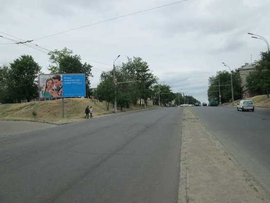 Фото рекламної площини за адресою ул. Столбовая / ул. Привозная