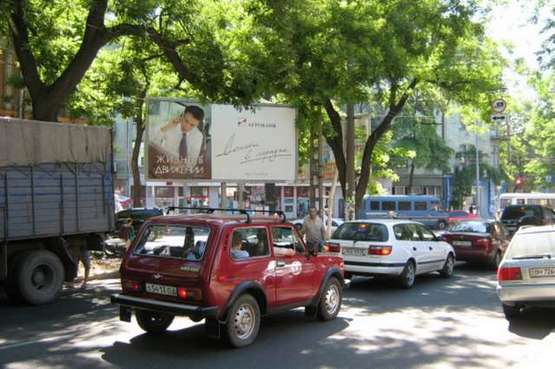 Фото рекламної площини за адресою ул. Новосельского - ул. Преображенская