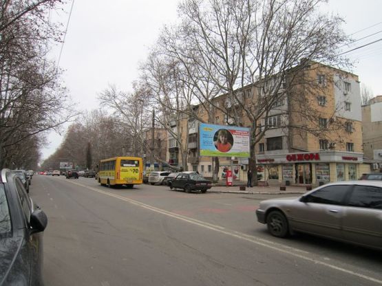 Фото рекламної площини за адресою ул. Сегедская, 19