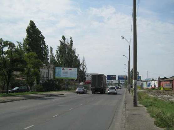 Фото рекламної площини за адресою ул. Атамана Головатого, 102