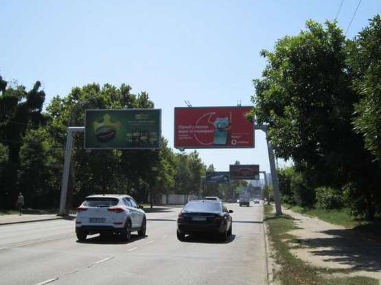 Фото рекламної площини за адресою ул.Краснова, 2-А - пер. Ипподромный (Гусак)