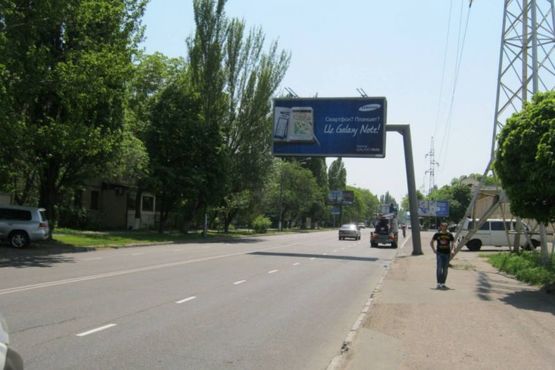 Фото рекламной плоскости по адресу ул. Краснова, 2а - ул. Генерала Швыгина (напротив)