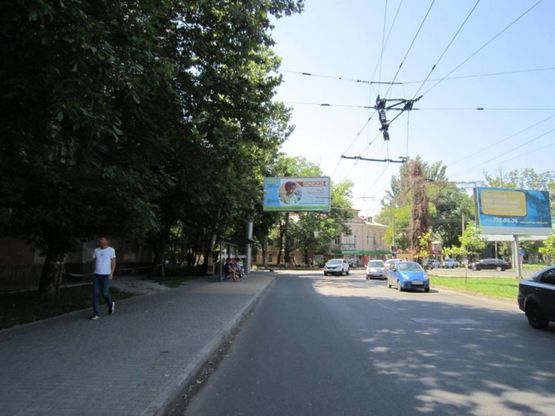 Фото рекламной плоскости по адресу ул. Судостроительная - пр-т Адмиральский, 1В/4
