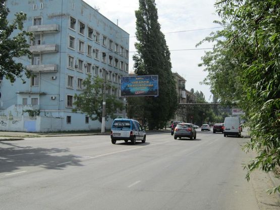 Фото рекламної площини за адресою ул. Атамана Головатого - ул. Церковная, 2/4