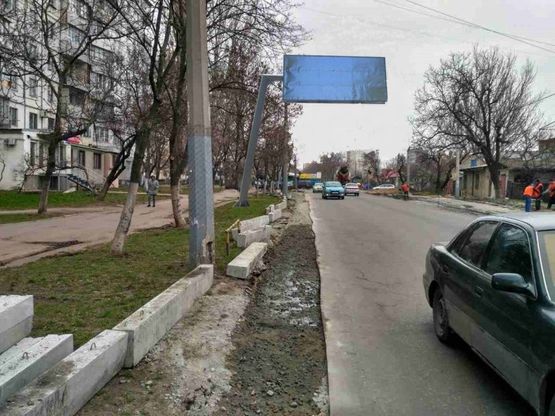 Фото рекламной плоскости по адресу ул. Ильфа и Петрова - ул. Левитана