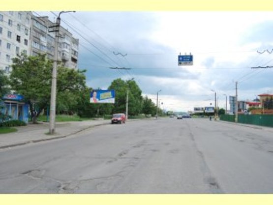 Фото рекламной плоскости по адресу Івасюка-Вовчинецька перехрестя