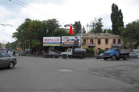 Фото рекламної площини за адресою ул. Мельницкая-ул.Стуса (правый)