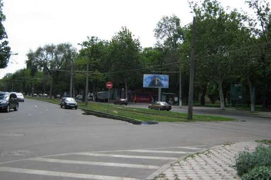 Фото рекламної площини за адресою Фонтанская дорога, 15-А / напротив