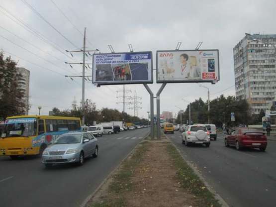 Фото рекламної площини за адресою пр-т Ак.Глушко, 1/3а (на пл. Деревянко (левый))