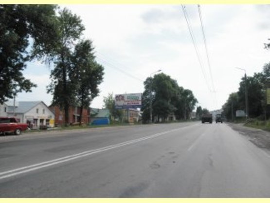 Фото рекламной плоскости по адресу Галицька     перед знаком Ів.-Франк. (лівий)    вїзд