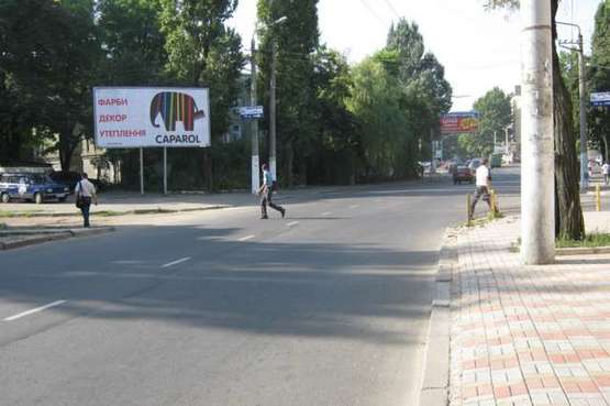 Фото рекламної площини за адресою ул. Канатная - ул.Гагарина (Бисквитный пер.)