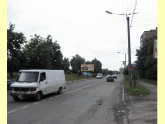Фото рекламной плоскости по адресу Петлюри (перед вул.Коновальця) СМ "Велмарт"    перед ОККО