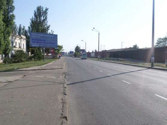 Фото рекламної площини за адресою ул. Атамана Головатого, 102