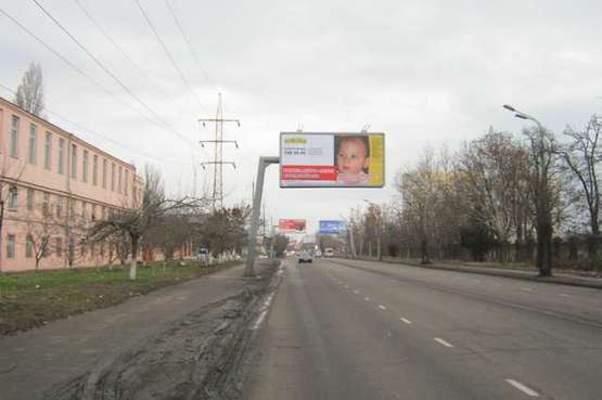 Фото рекламної площини за адресою ул.Краснова, 2-А - пер. Ипподромный (Гусак)