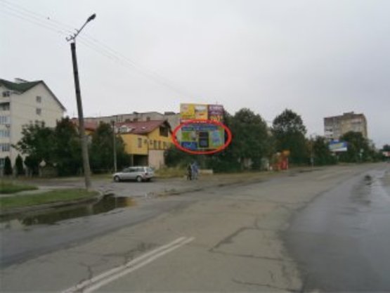 Фото рекламної площини за адресою Петлюри(хлібокомбінат) нижній           навпроти ОККО