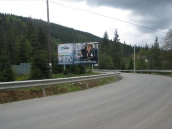 Фото рекламної площини за адресою перед ГК Буковель (правий)