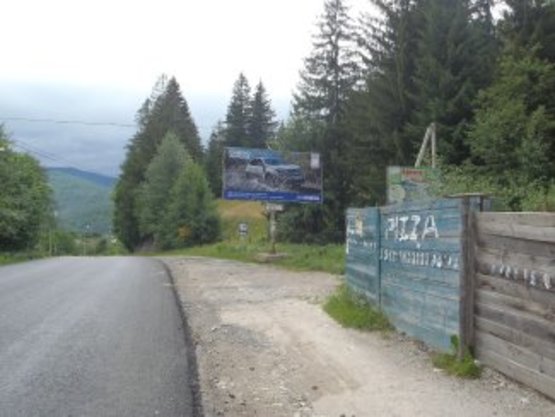 Фото рекламної площини за адресою Яремче вул.Свободи,400  виїзд  в сторону Буковеля