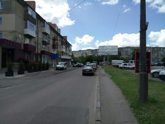 Фото рекламной плоскости по адресу Київський майдан_біля податкової