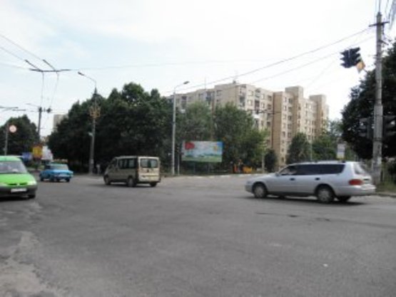 Фото рекламної площини за адресою Галицька-Горбачевського перехрестя