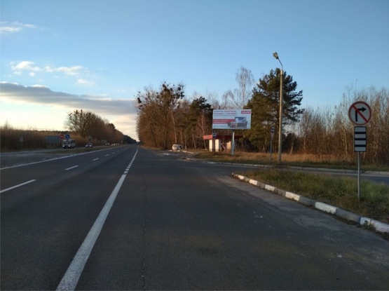 Фото рекламной плоскости по адресу траса Рівне-Луцьк_перехрестя_поворот на Цумань