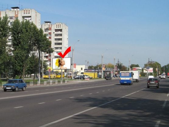 Фото рекламной плоскости по адресу вул.Б.Хмельницького-вул.Мідна, з центру