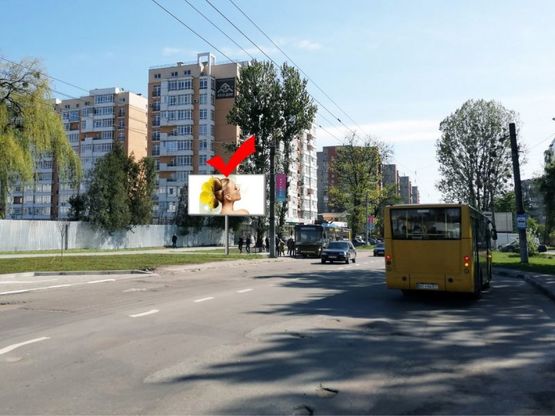 Фото рекламной плоскости по адресу вул.Мазепи 1, СТРЦ Спартак, до вул.Б.Хмельницького