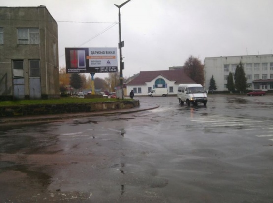 Фото рекламної площини за адресою Ємільчино в.Леніна 21,центр міста, ст Б