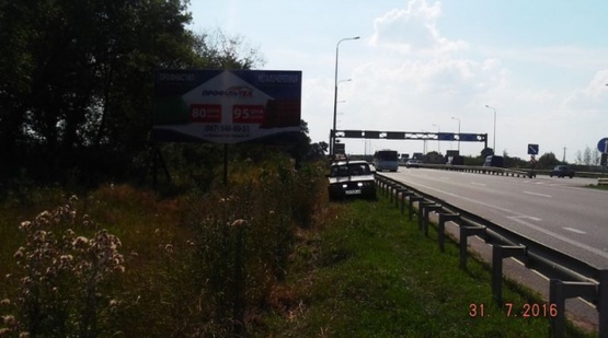 Фото рекламной плоскости по адресу Траса Житомир-Київ. Трасса на Коростишів ,за заправкою МАРШАЛ, напрямок з Києва на Житомир, ст.Б