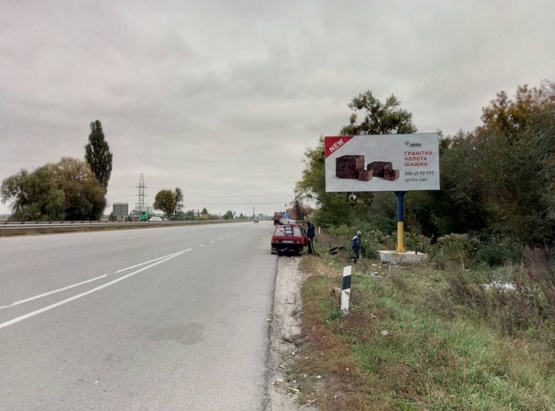 Фото рекламной плоскости по адресу Траса Житомир-Київ. За заправкою WOG, напрямок з Житомира на Київ, ст.А