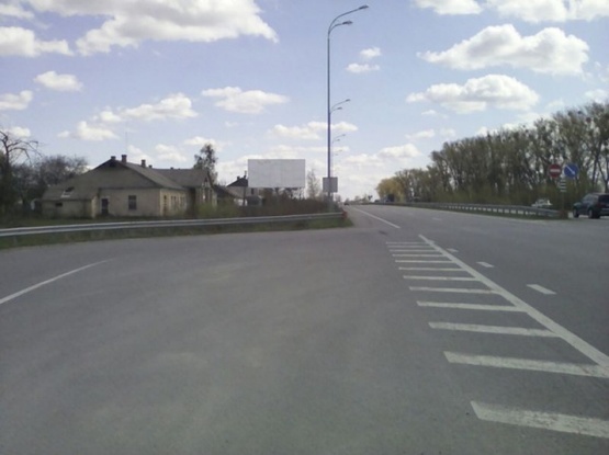 Фото рекламної площини за адресою Траса Житомир-Новоград с.Броники, біля TIR-паркінгу,кафе "Вулик", напрямок з Рівного,Новограду на Житомир, ст.Б