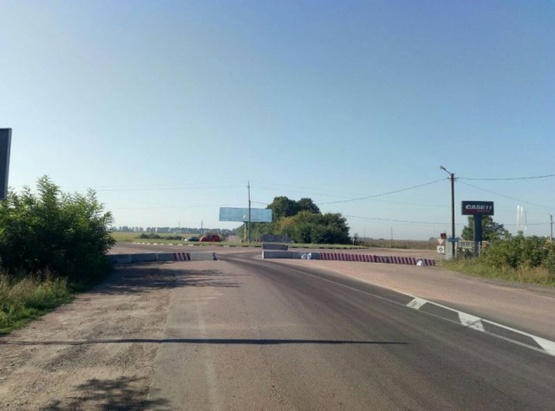 Фото рекламной плоскости по адресу Об"їздна Житомира.Розвилка біля Левкова.Напрямок на Бердичів,Вінницю ст.А